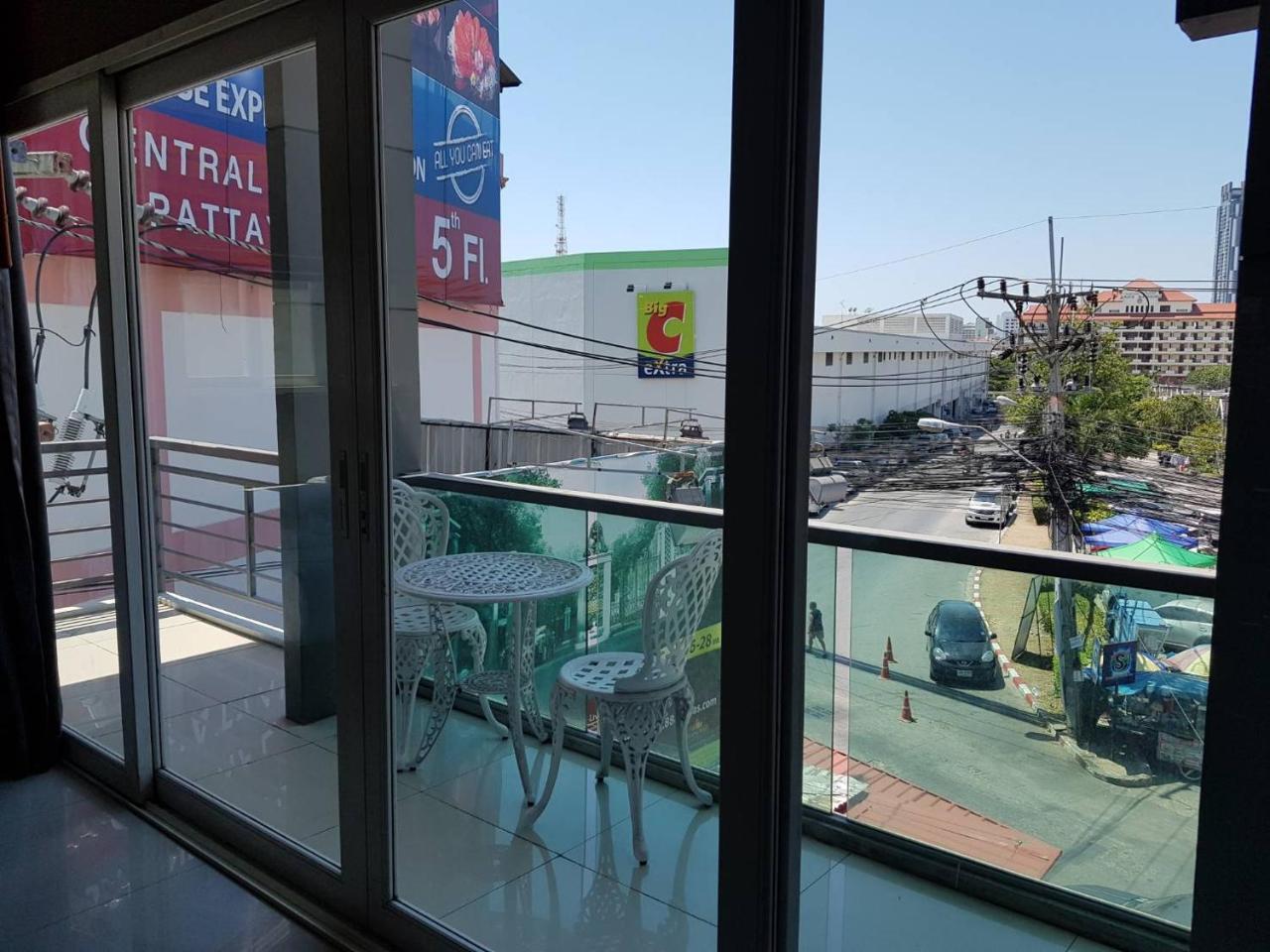 Escape Inn Паттайя Экстерьер фото
